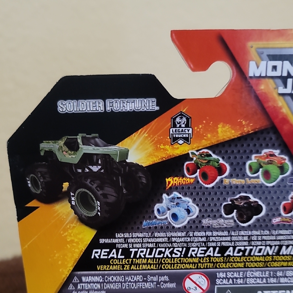 Soldier Fortune Toy Truck - Green - Picture 3 of 3